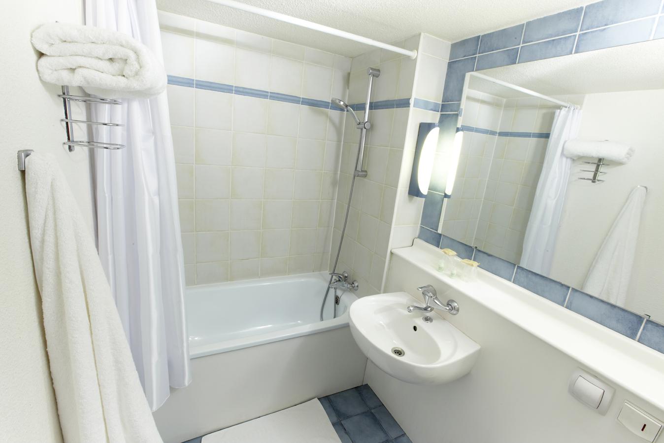 Kyriad Chateauroux - Saint-Maur Kamer foto